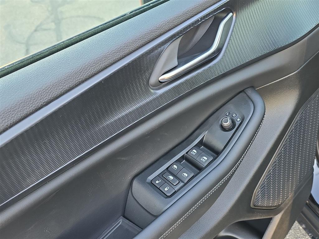 new 2025 Jeep Grand Cherokee car, priced at $39,301