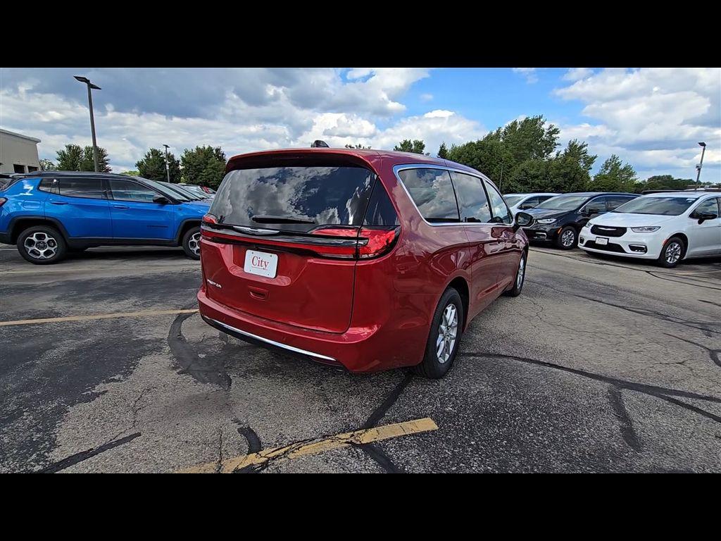 new 2026 Chrysler Pacifica car, priced at $37,461