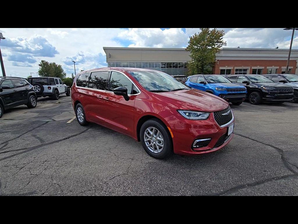 new 2026 Chrysler Pacifica car, priced at $37,461