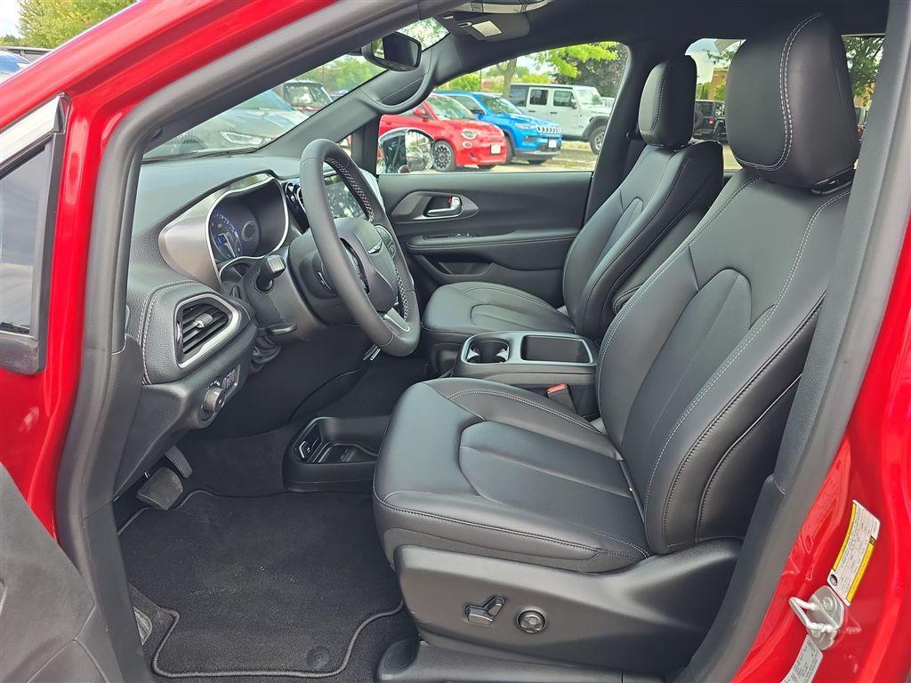 new 2026 Chrysler Pacifica car, priced at $37,461