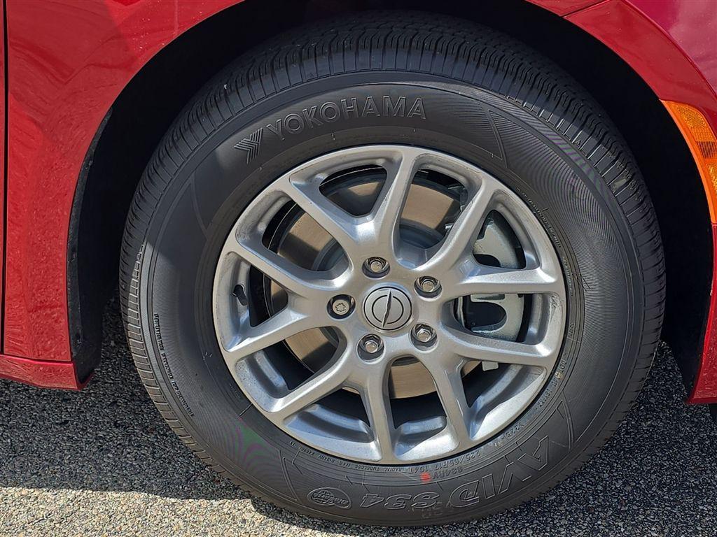 new 2026 Chrysler Pacifica car, priced at $37,461