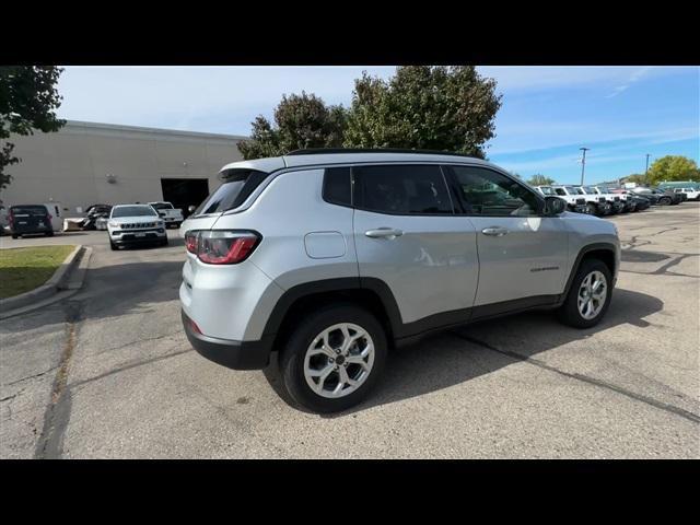 new 2025 Jeep Compass car, priced at $23,998