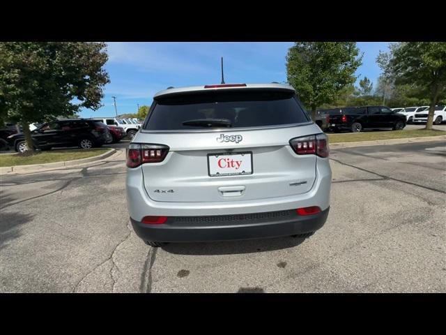 new 2025 Jeep Compass car, priced at $23,998