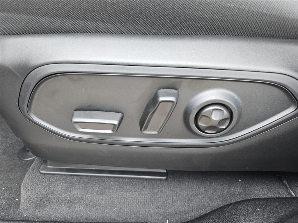 new 2025 Jeep Grand Cherokee L car, priced at $40,571