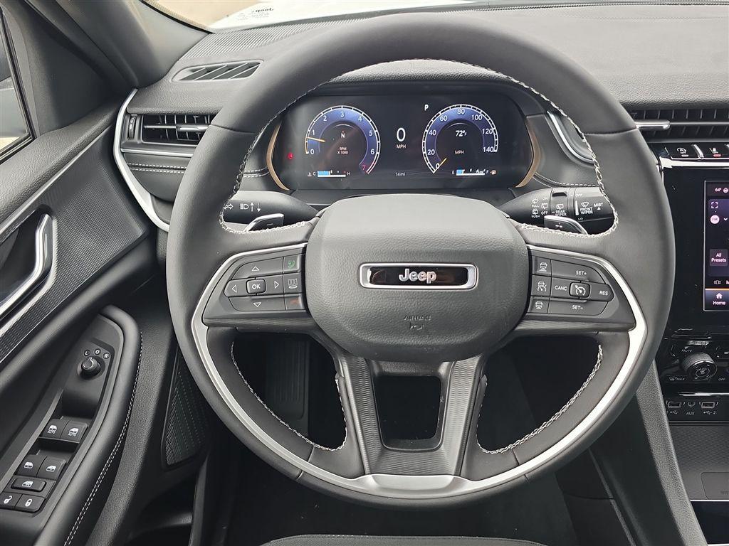 new 2025 Jeep Grand Cherokee L car, priced at $38,724