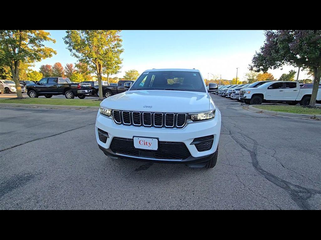 new 2025 Jeep Grand Cherokee car, priced at $38,919