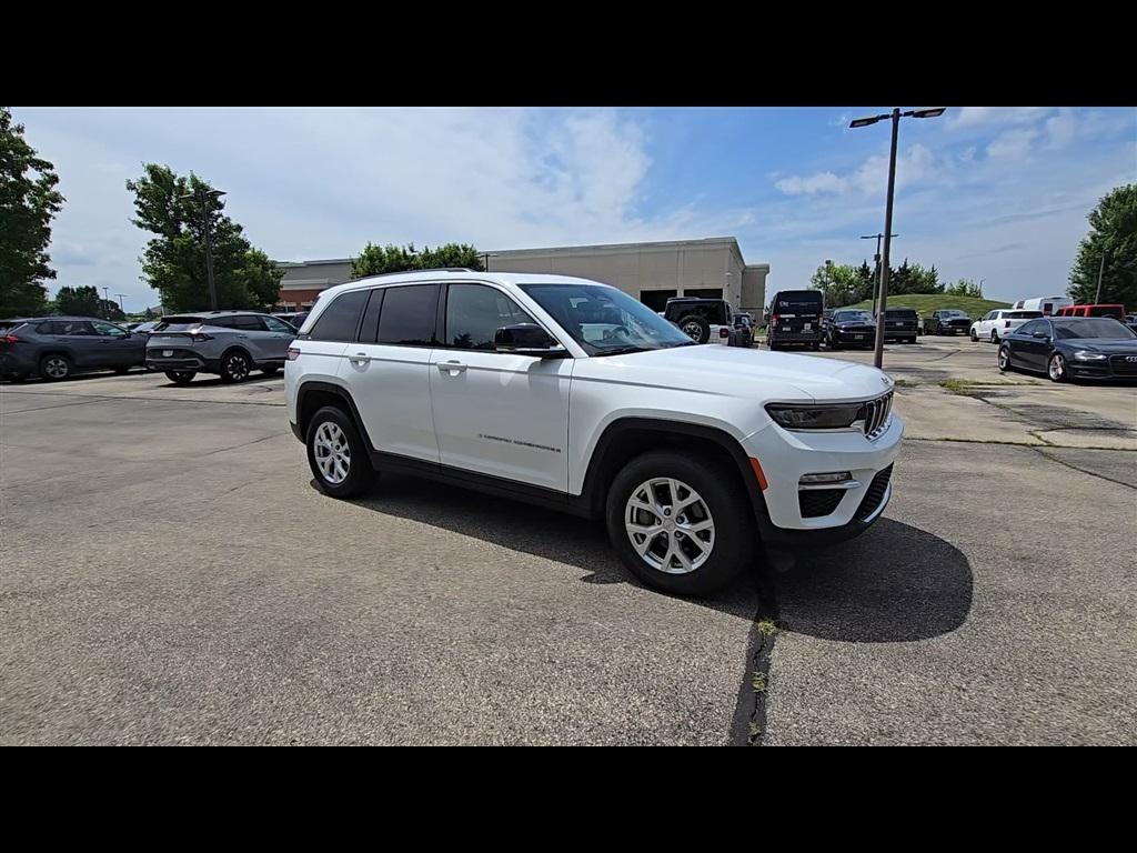 used 2023 Jeep Grand Cherokee car, priced at $28,890