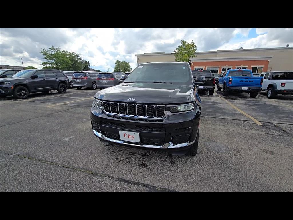 new 2025 Jeep Grand Cherokee L car, priced at $39,995