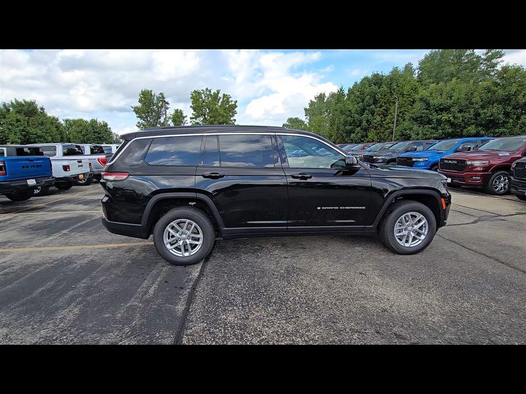 new 2025 Jeep Grand Cherokee L car, priced at $39,040