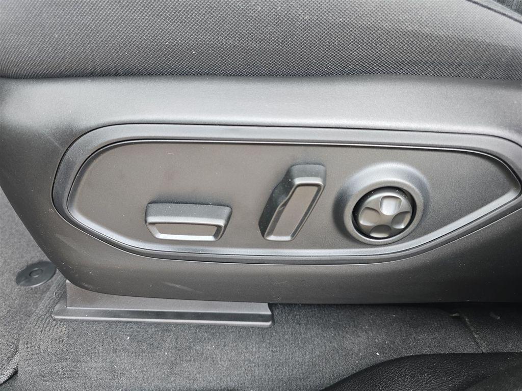 new 2025 Jeep Grand Cherokee L car, priced at $39,040