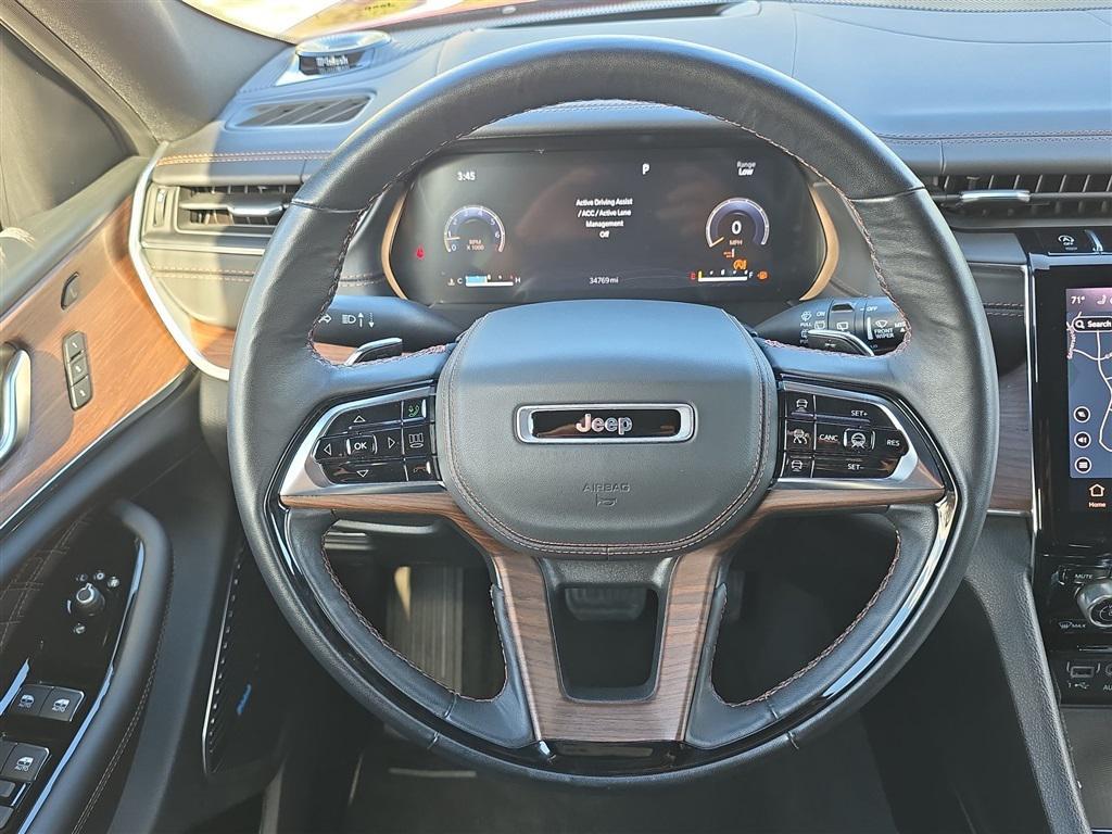 used 2022 Jeep Grand Cherokee car, priced at $39,390