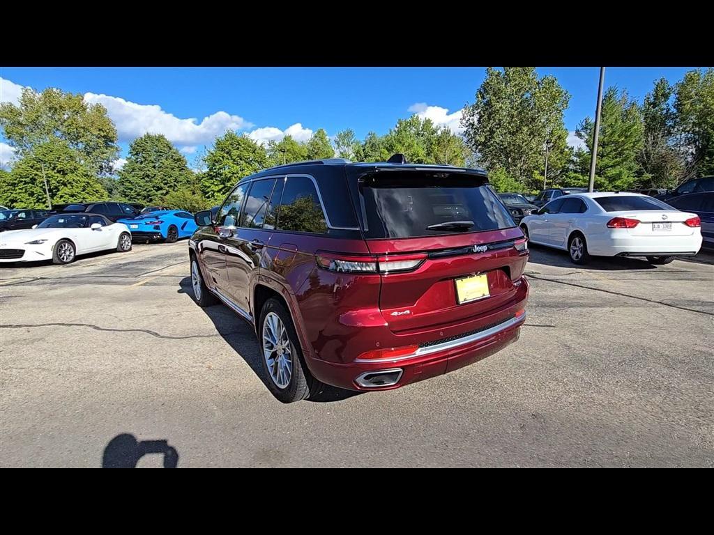 used 2022 Jeep Grand Cherokee car, priced at $39,390