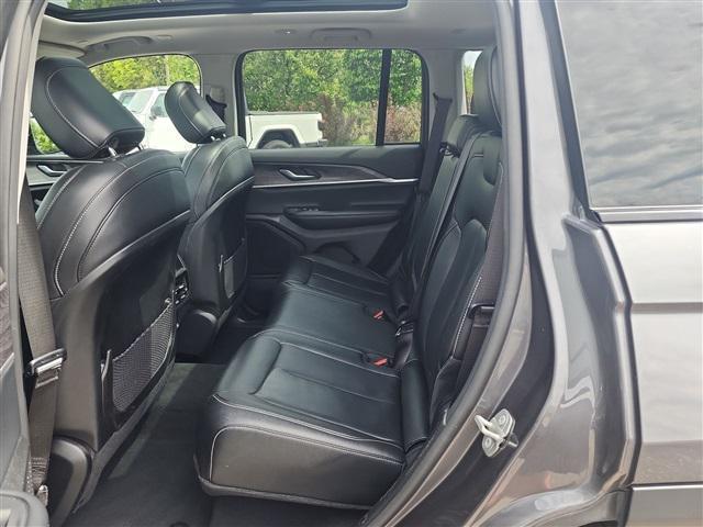 used 2023 Jeep Grand Cherokee car, priced at $29,890