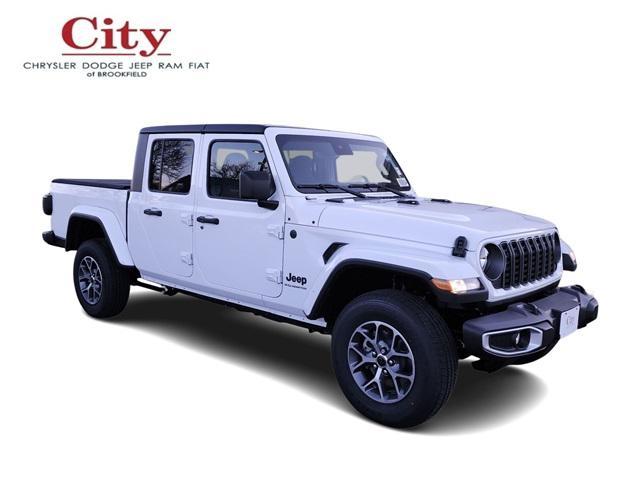 new 2024 Jeep Gladiator car, priced at $43,977