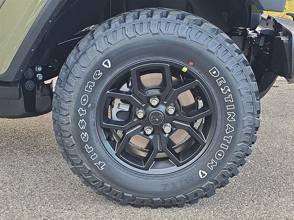 new 2026 Jeep Gladiator car, priced at $48,572