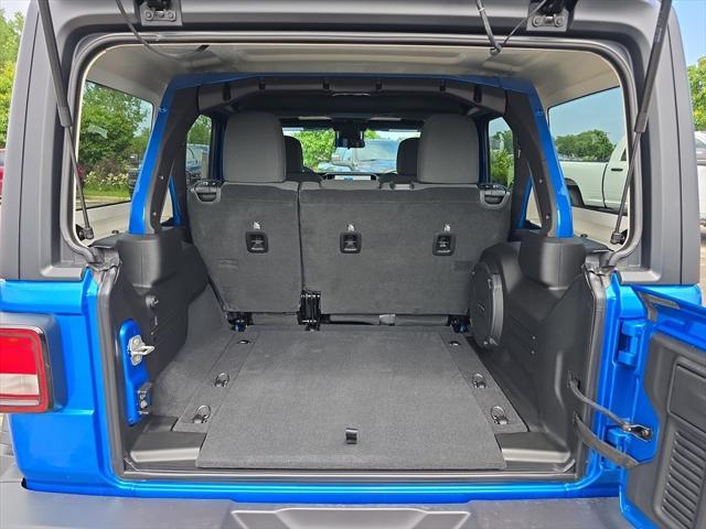 new 2025 Jeep Wrangler car, priced at $47,380