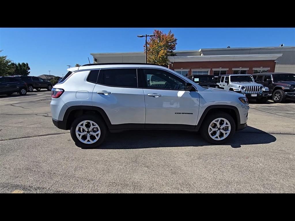 new 2025 Jeep Compass car, priced at $25,910