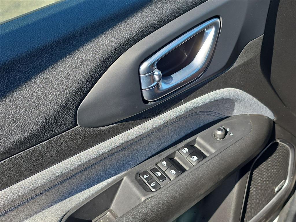 new 2025 Jeep Compass car, priced at $25,910