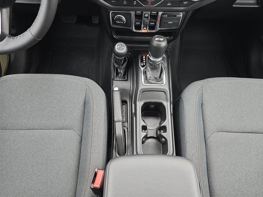 new 2025 Jeep Wrangler car, priced at $45,440