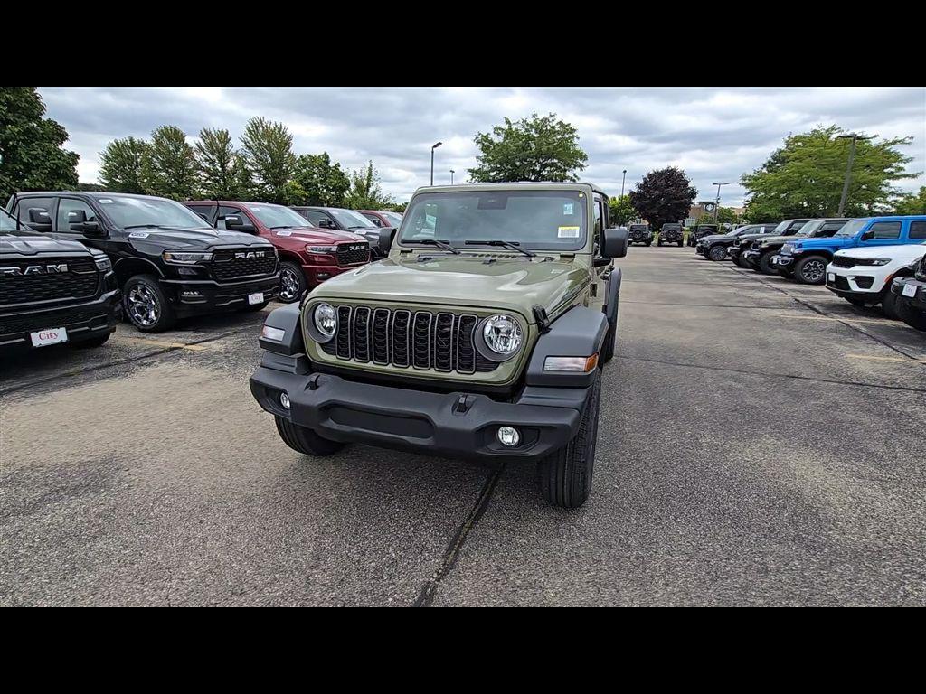 new 2025 Jeep Wrangler car, priced at $43,100