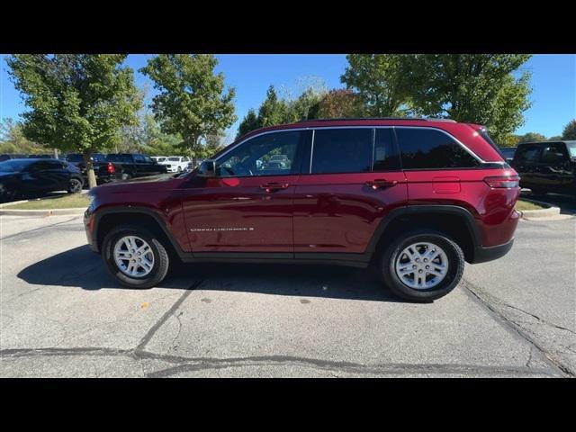 new 2025 Jeep Grand Cherokee car, priced at $38,405