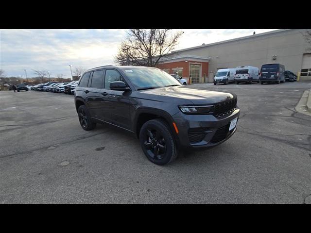 new 2025 Jeep Grand Cherokee car, priced at $42,059