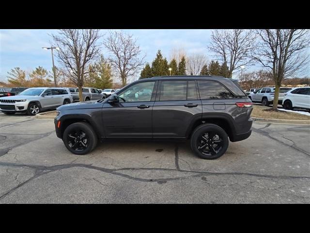 new 2025 Jeep Grand Cherokee car, priced at $42,059