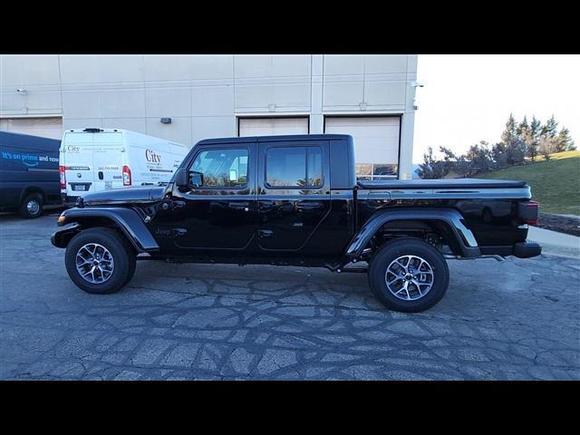 new 2024 Jeep Gladiator car, priced at $45,678