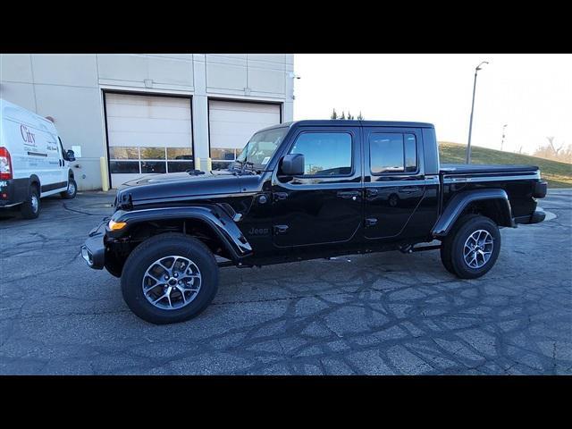 new 2024 Jeep Gladiator car, priced at $45,678