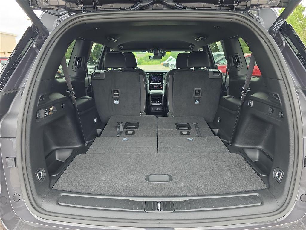 new 2025 Jeep Grand Cherokee L car, priced at $39,260