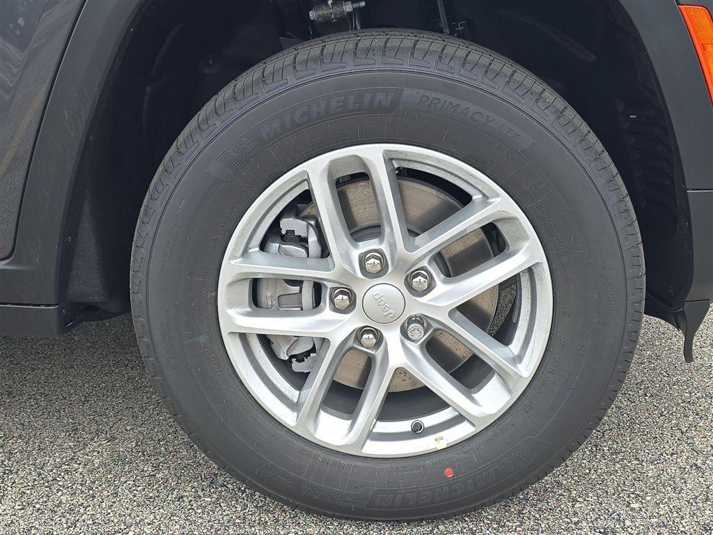 new 2025 Jeep Grand Cherokee L car, priced at $39,260