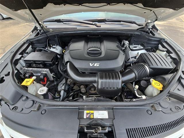 used 2015 Jeep Grand Cherokee car, priced at $9,490