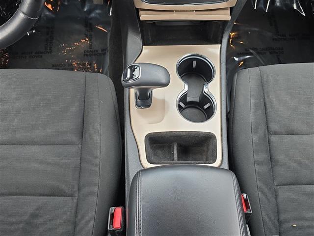 used 2015 Jeep Grand Cherokee car, priced at $9,490