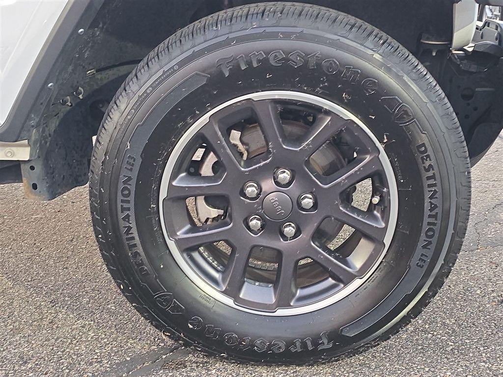 used 2023 Jeep Gladiator car, priced at $26,580