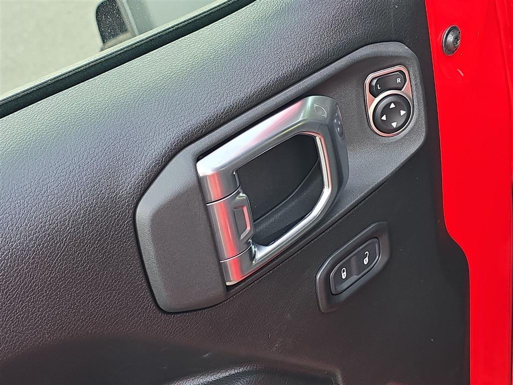 new 2025 Jeep Wrangler car, priced at $50,170