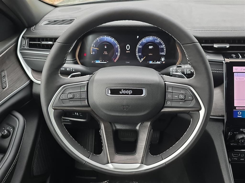 new 2025 Jeep Grand Cherokee L car, priced at $49,980