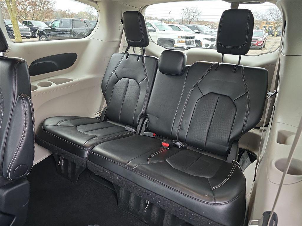 used 2024 Chrysler Pacifica car, priced at $28,890