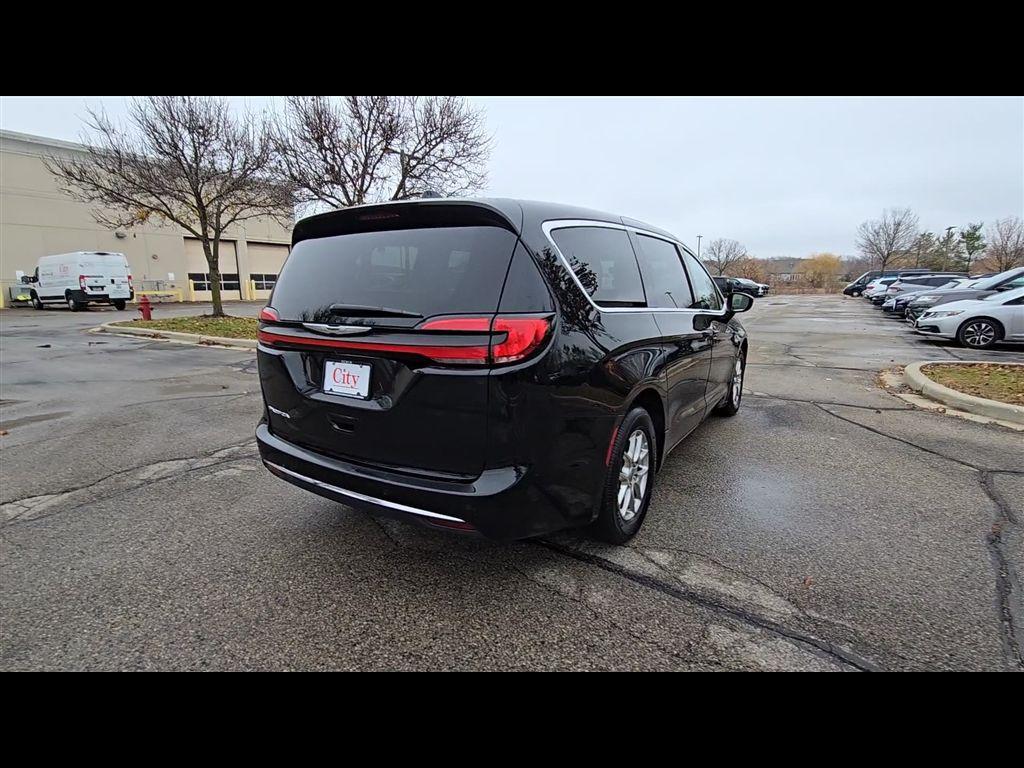 used 2024 Chrysler Pacifica car, priced at $28,890