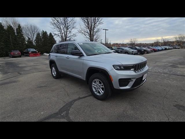 new 2025 Jeep Grand Cherokee car, priced at $37,155