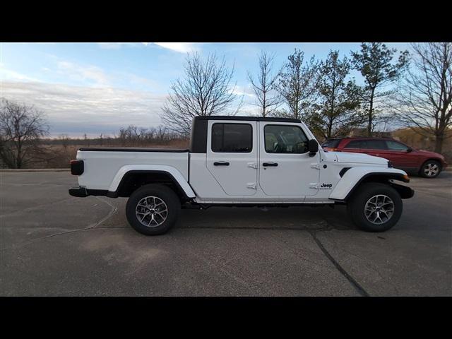 new 2024 Jeep Gladiator car, priced at $45,126