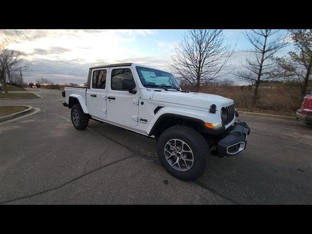 new 2024 Jeep Gladiator car, priced at $45,126