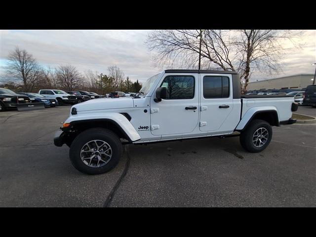 new 2024 Jeep Gladiator car, priced at $45,126