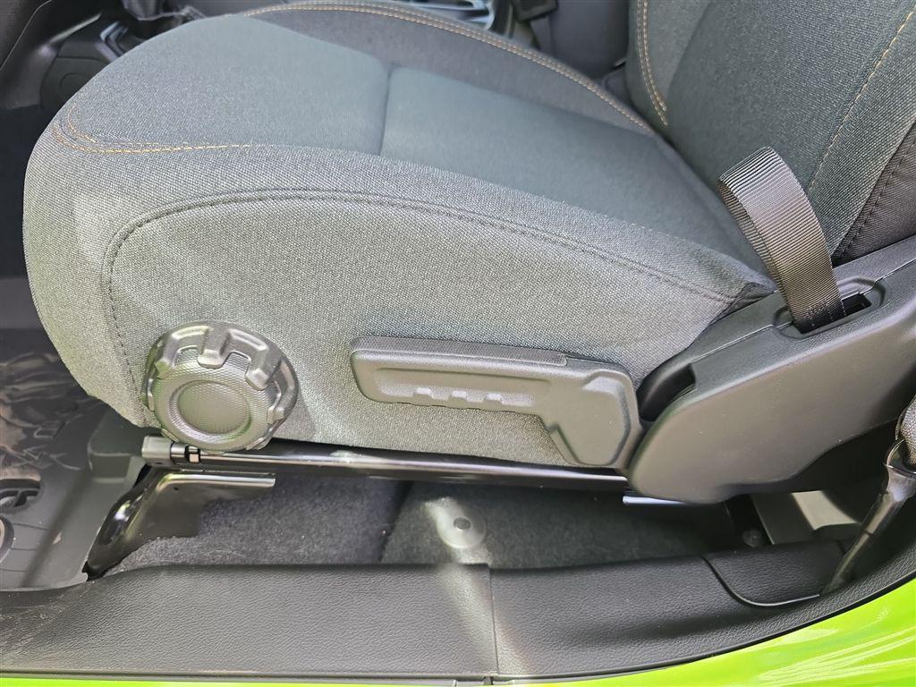 new 2025 Jeep Gladiator car, priced at $46,685