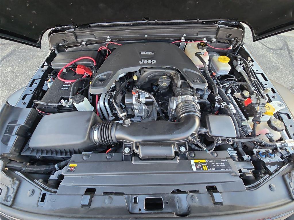 used 2021 Jeep Wrangler Unlimited car, priced at $27,670