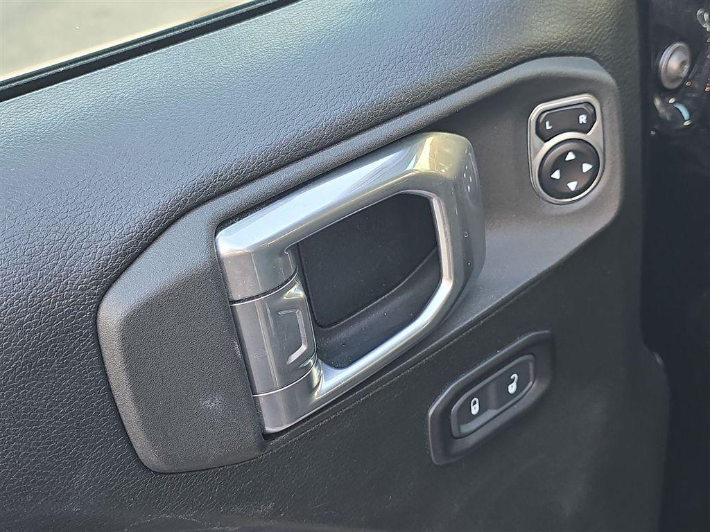 used 2021 Jeep Wrangler Unlimited car, priced at $27,670