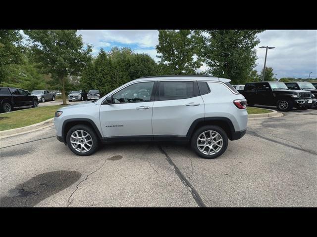 new 2025 Jeep Compass car, priced at $32,622