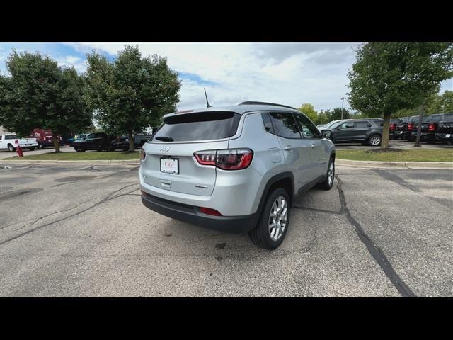 new 2025 Jeep Compass car, priced at $32,622