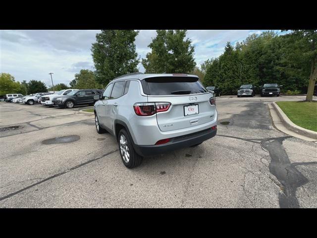 new 2025 Jeep Compass car, priced at $32,622