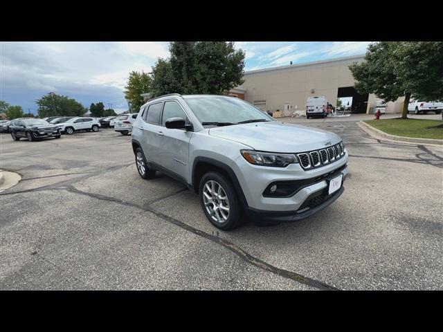 new 2025 Jeep Compass car, priced at $32,622