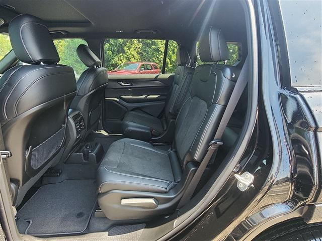 new 2025 Jeep Grand Cherokee L car, priced at $42,760